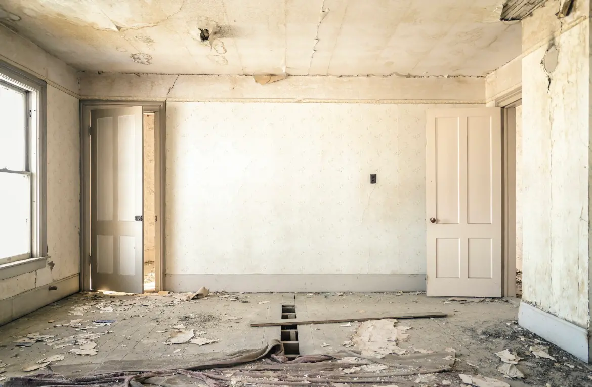 Waste disposal crew managing a cleanout project in Deerfield